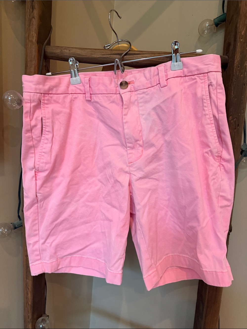 Vineyard Vines Men’s Light Pink Flat Front Chino Shorts